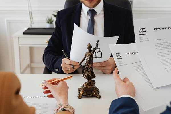 Optez pour un avocat en divorce à genève : votre guide pratique